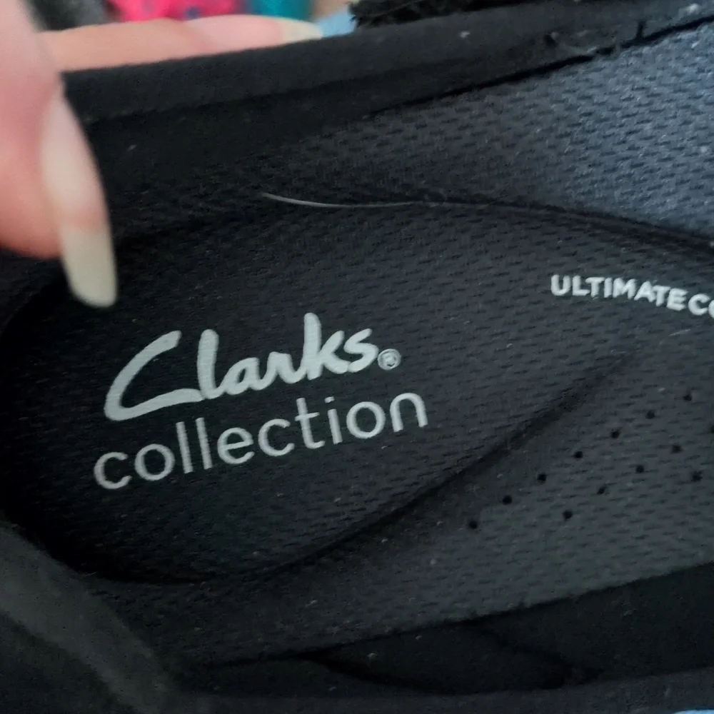 Clarks Black Flats with Rounded Toe and Comfortable Slip-On Design​ - Picture 5 of 7